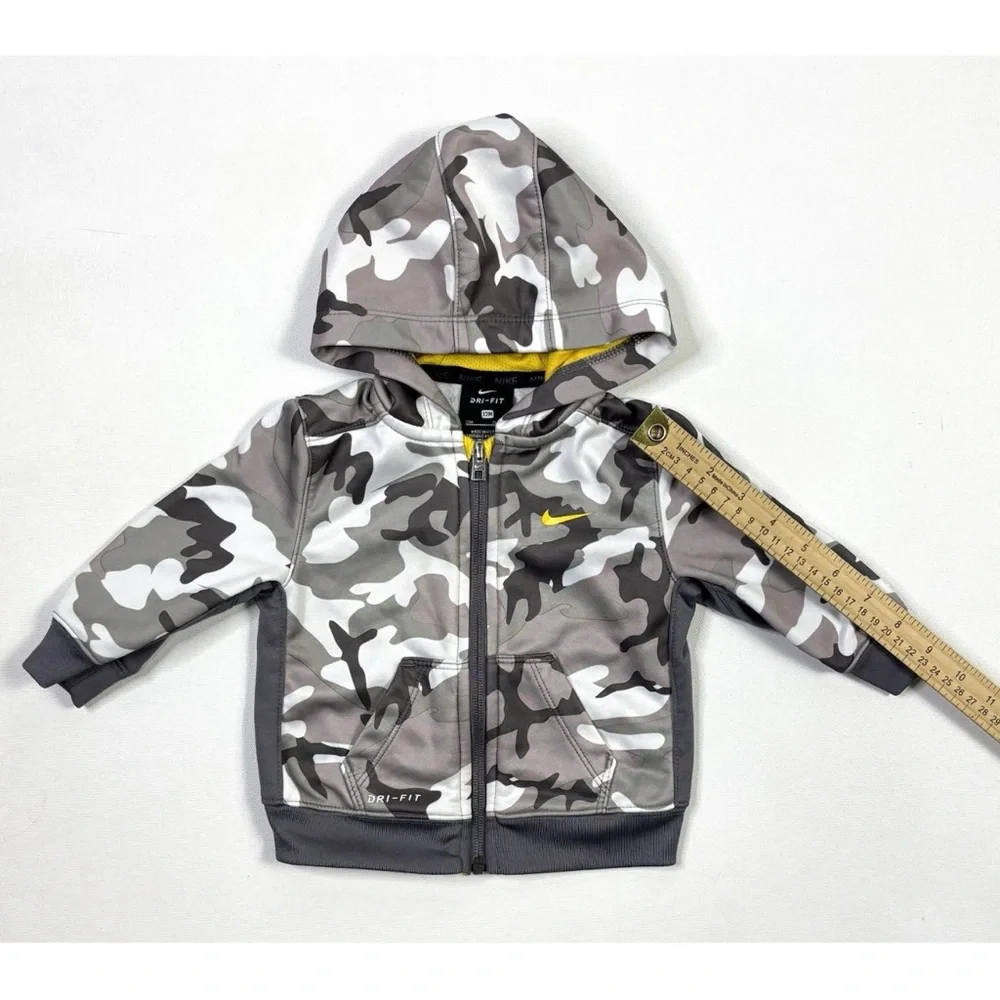 Nike Kids Gray Camo Hoodie - Picture 9 of 11